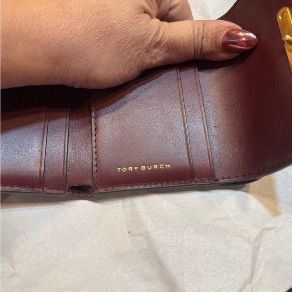 Tory Burch Miller Maroon wallet with Gold Emblem - Picture 5 of 7